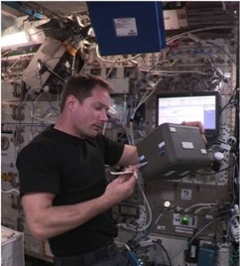 Le réveil des blobs à bord del'ISS